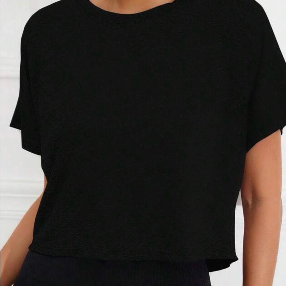 SHEIN Black Short Sleeve Tee